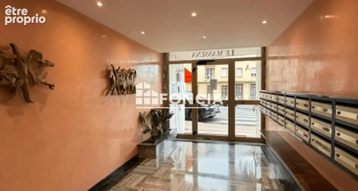 MENTON CENTRE-VILLE – GARE - Grand 2 Pièces de 62 m² – Poss. 3 Pièces - photo 2