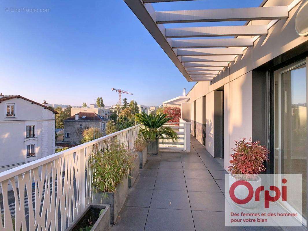 Appartement à ISSY-LES-MOULINEAUX