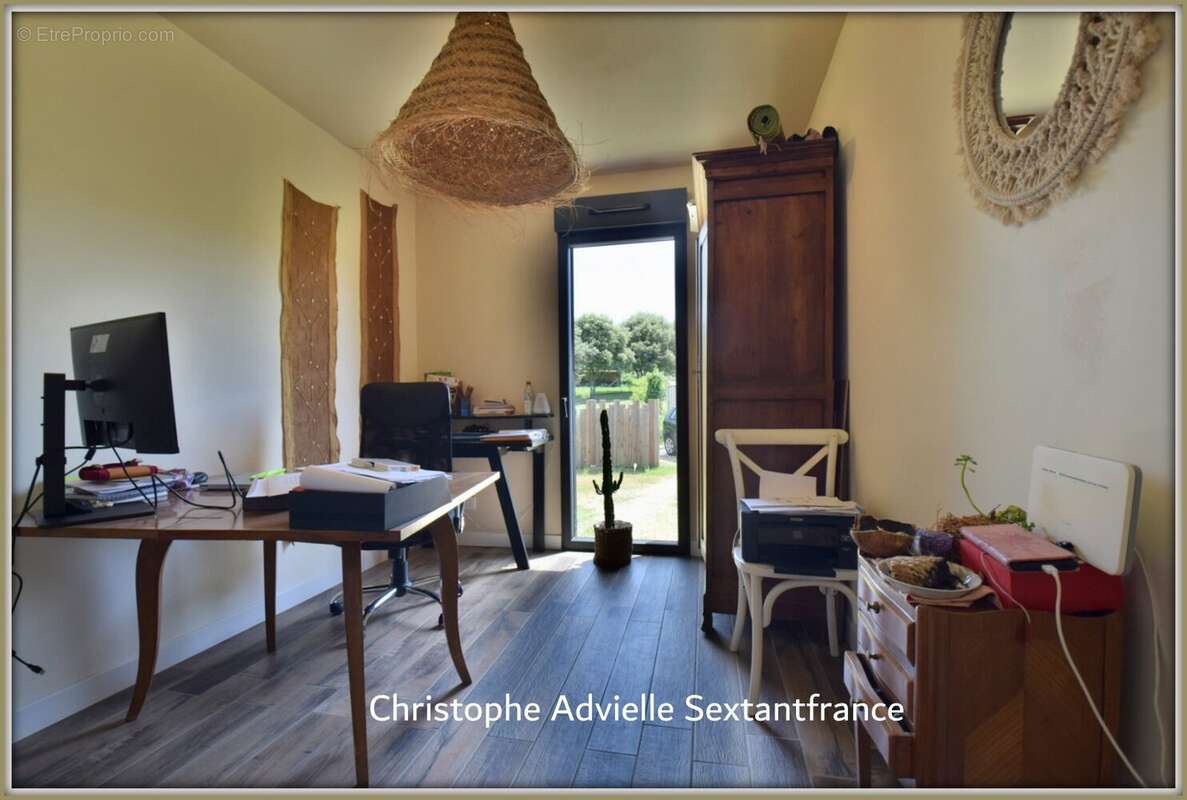 Maison ossature bois RT 2012, plain pied , 4 chambres, terrain de 6177 M2 en fond d'impasse avec belle vue - photo 9