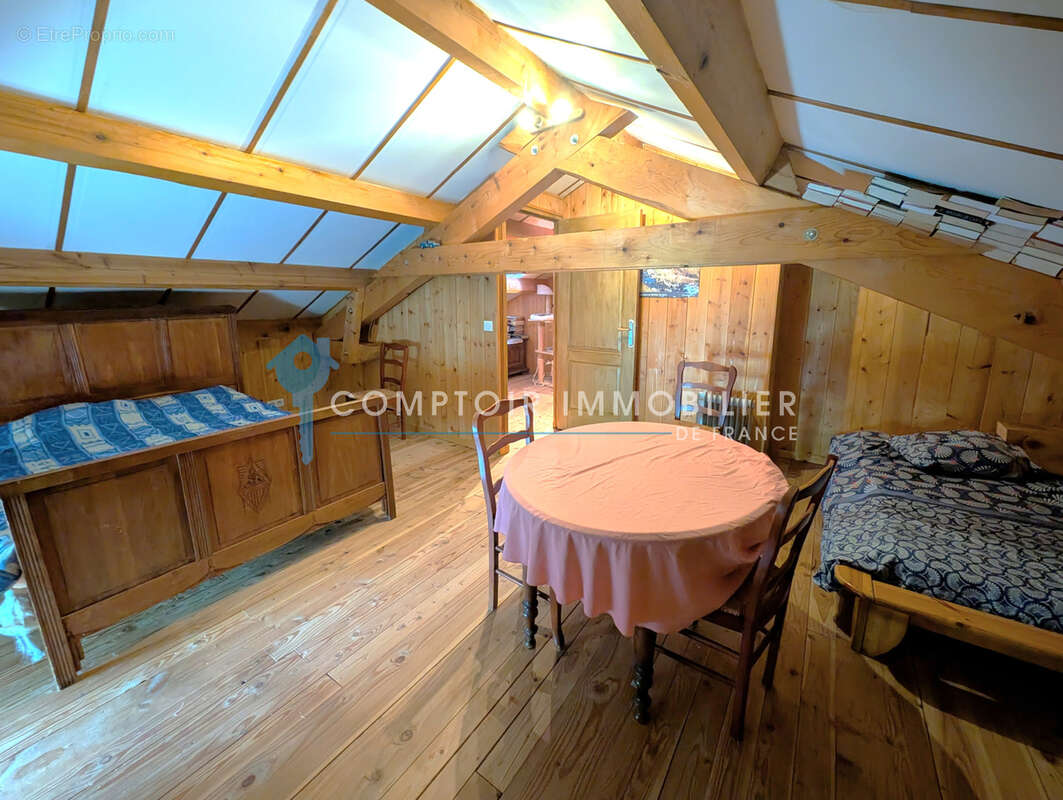 Dépt. 07 - A VENDRE AU CROS DE GERORAND - Grande maison rénovée de 250 m2 -Parcelle de 1.020 m2 - photo 14