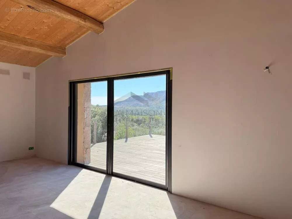 Maison à SOTTA
