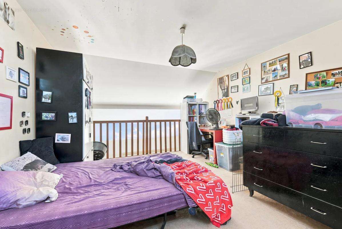 Maison divisée en 2 appartements indépendants à Thiais - photo 12