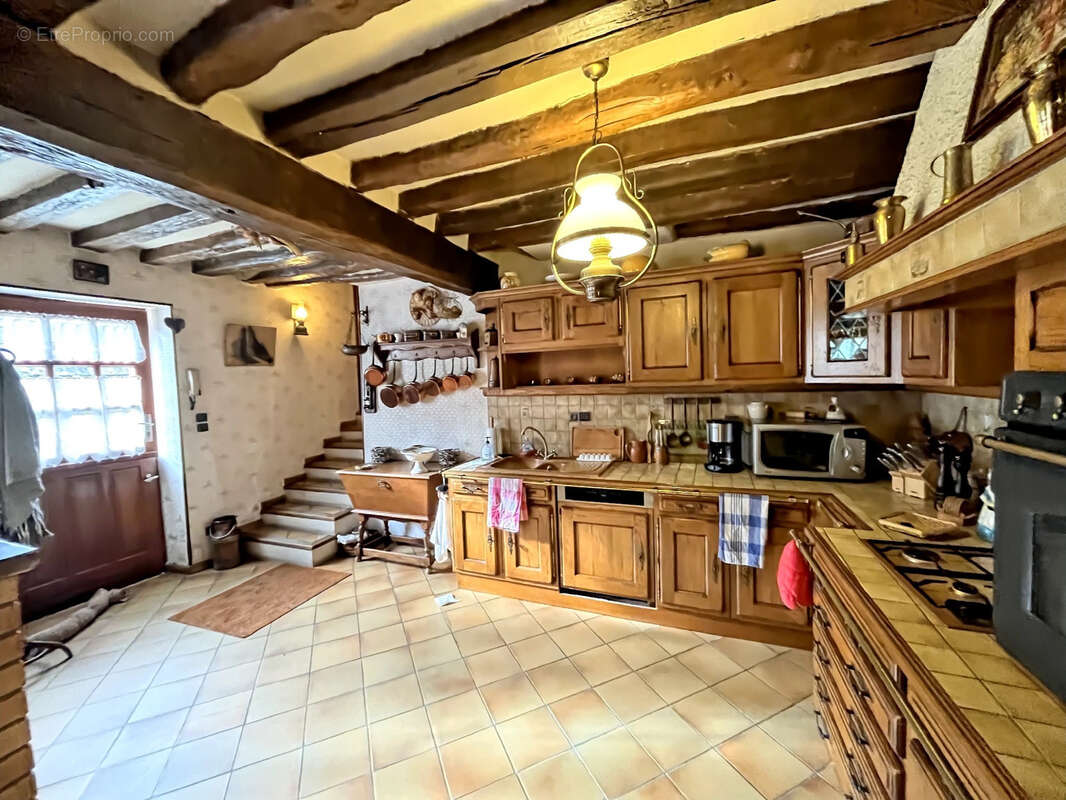 Maison à FOLLAINVILLE-DENNEMONT