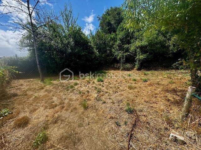 Maison à NANTEUIL-EN-VALLEE