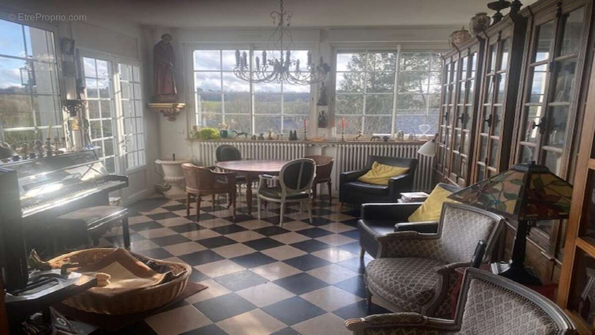 Maison à ROCHEFORT-EN-TERRE