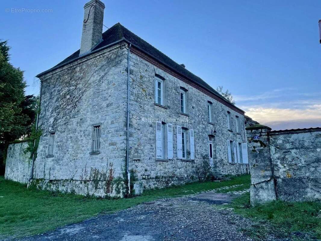 Maison à HAUTEVESNES