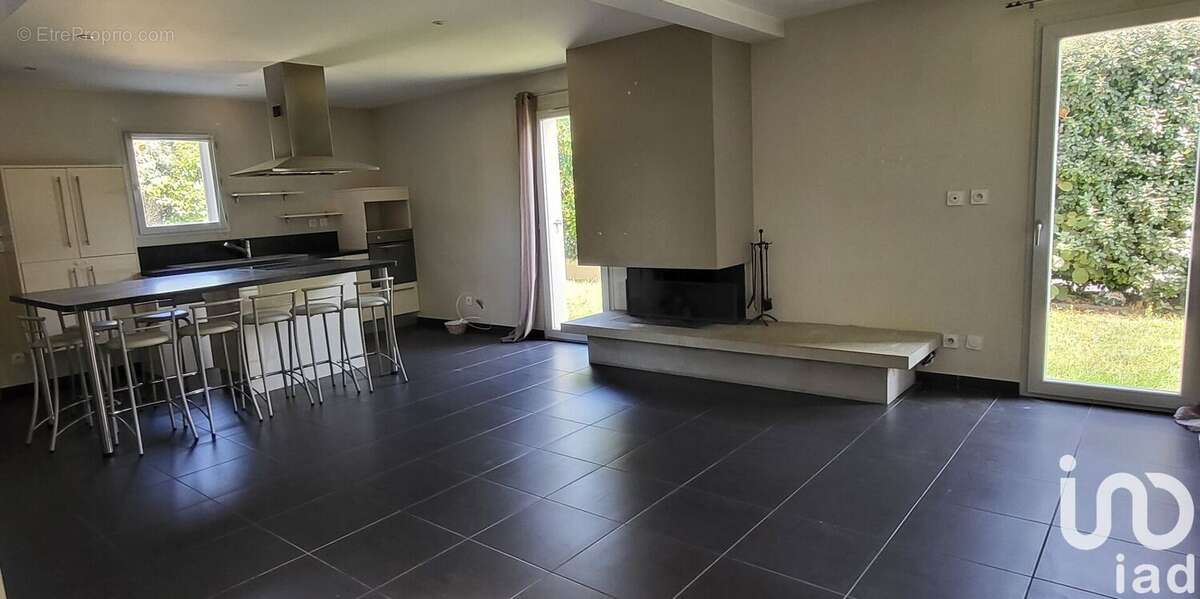 Photo 3 - Maison à SOUCIEU-EN-JARREST