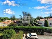 Appartement à BAGNOLS-SUR-CEZE