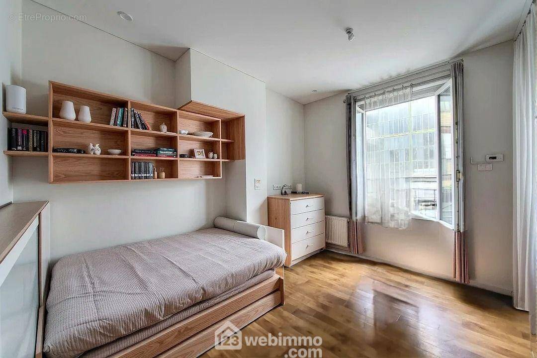 Chambre de 12m2 - Appartement à IVRY-SUR-SEINE