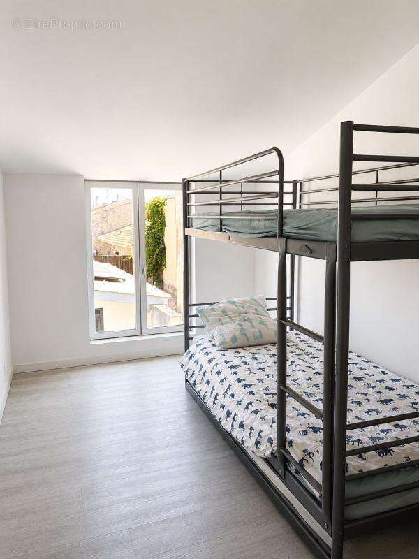 Maison entièrement rénovée - 5 chambres avec piscine et terrasses - photo 9