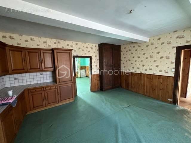 Appartement à ETEIGNIERES