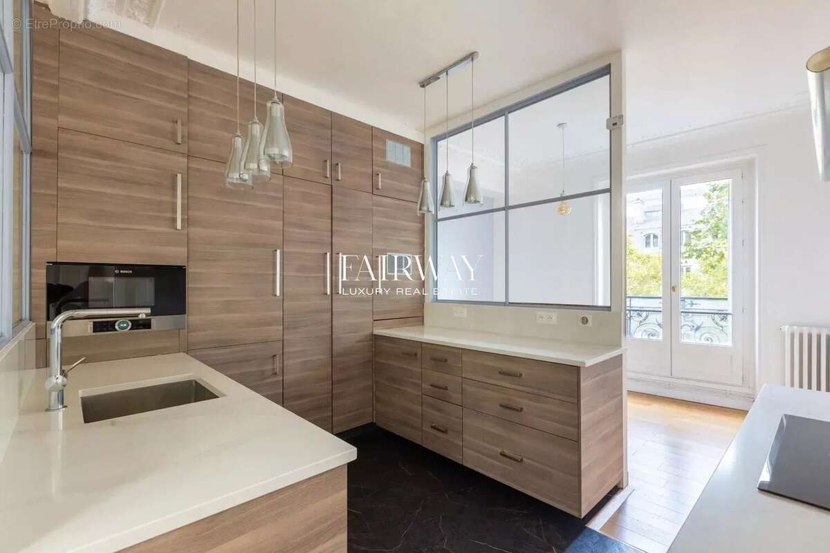 Appartement à PARIS-10E