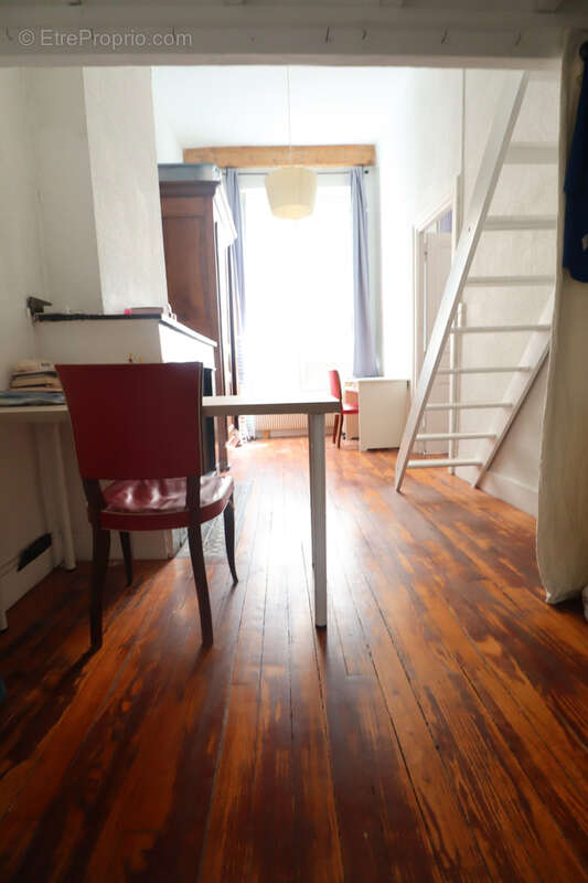 T2 bis - prox place morel - 70 m2 - photo 10