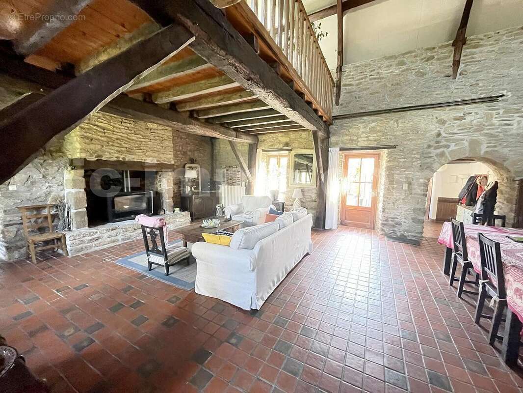 6 - Maison à SARZEAU