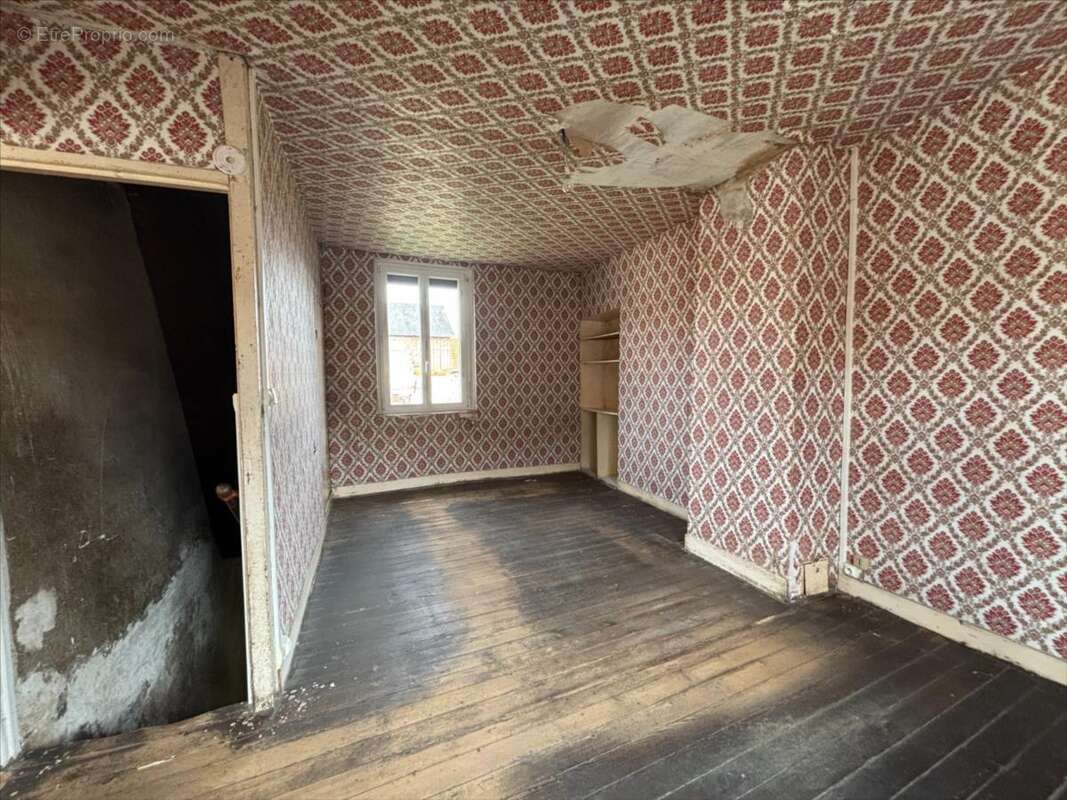 Maison à CRIQUEBEUF-SUR-SEINE