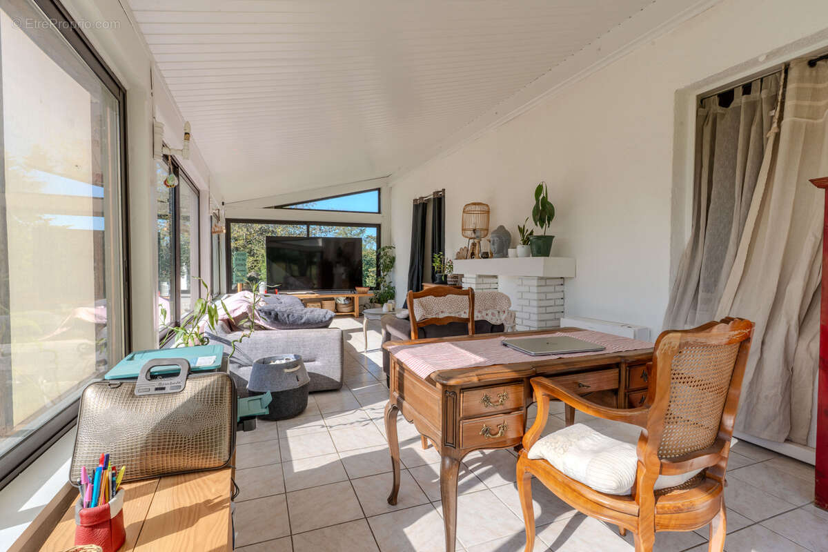 Propriété 5ha   4 maisons   piscine   tennis   idéal gîtes - photo 7