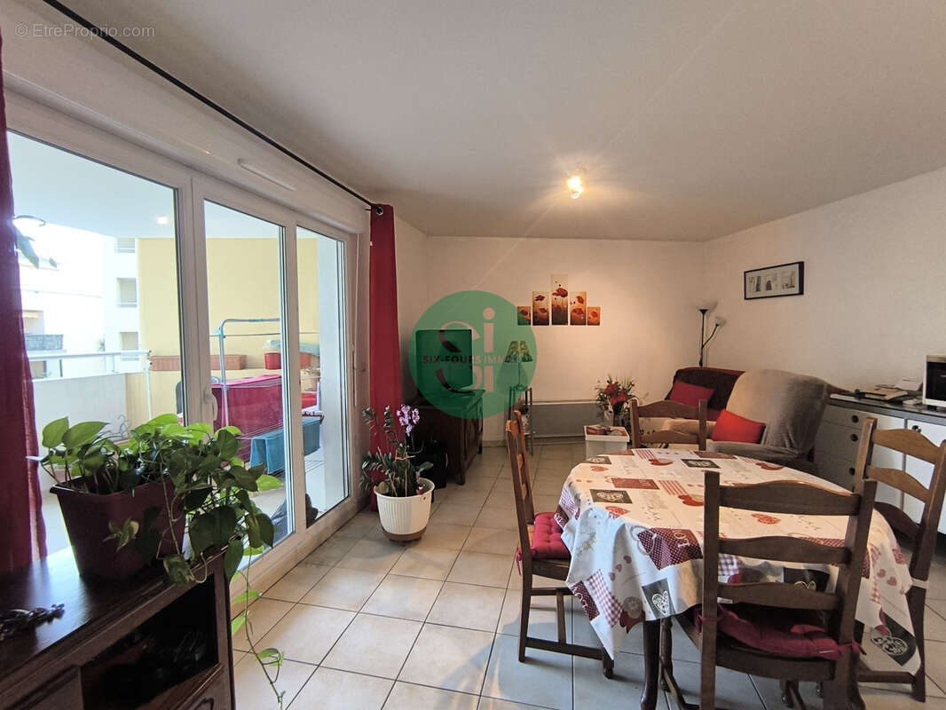 Exclusivite la seyne - t2 vendu loue, terrasse et box - photo 5