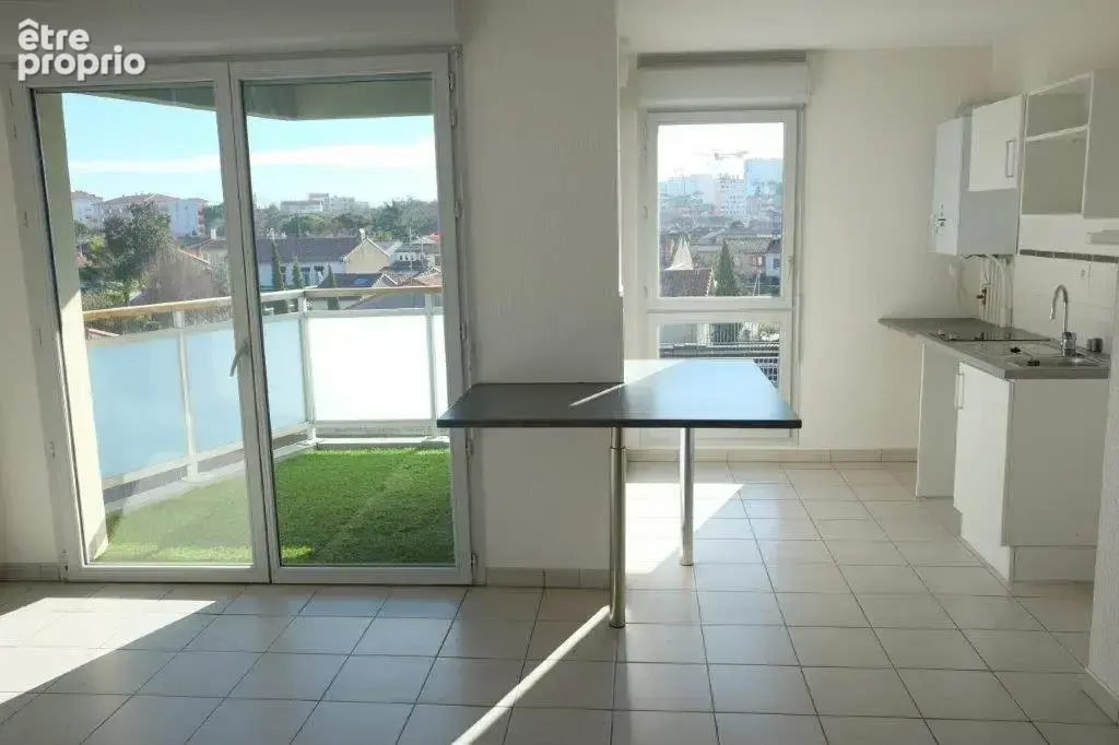 T3 de 61 m² balcon et un parking en sous-sol - photo 5