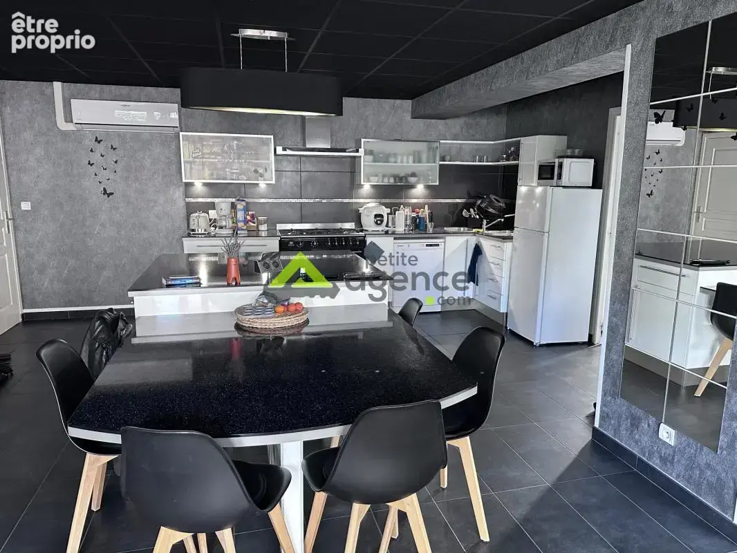 Immeuble de rapport - 144 m2 - photo 2