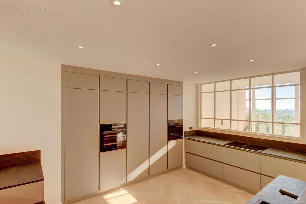 Appartement à BEAULIEU-SUR-MER