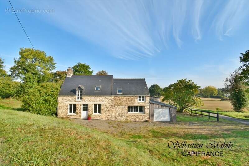 Maison à ROZ-SUR-COUESNON