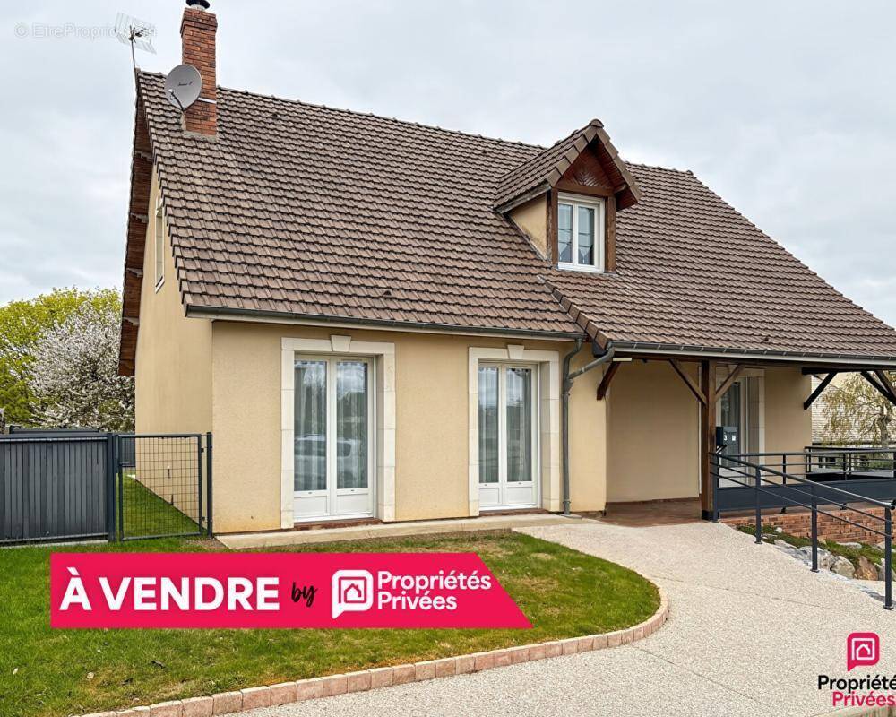 Maison à BOUESSAY