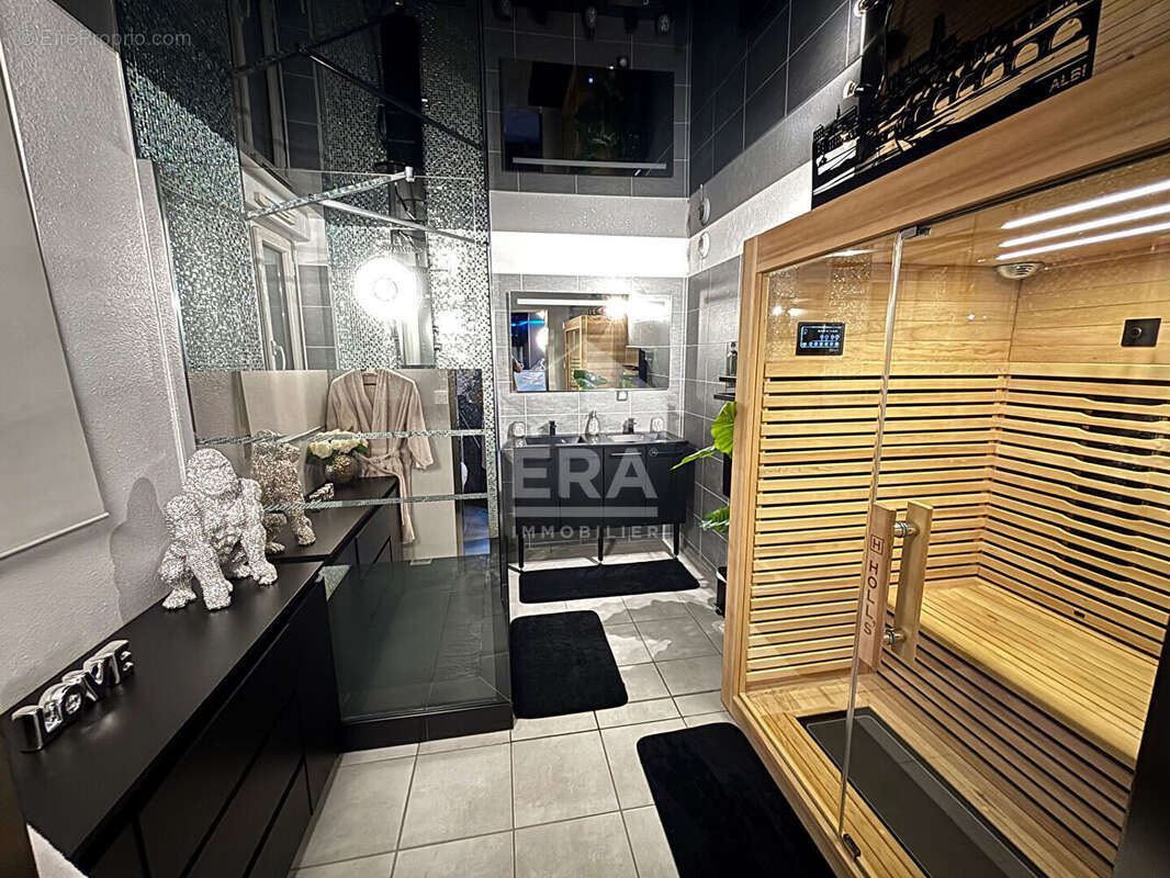 Logement atypique de 56m² - photo 3