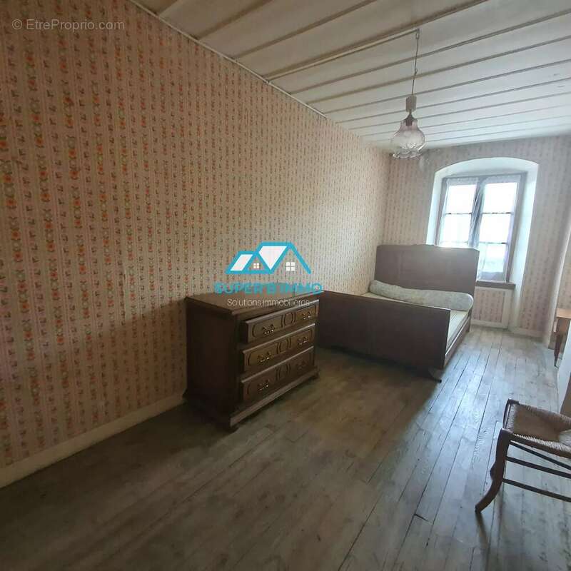 Maison à LAVOUTE-CHILHAC