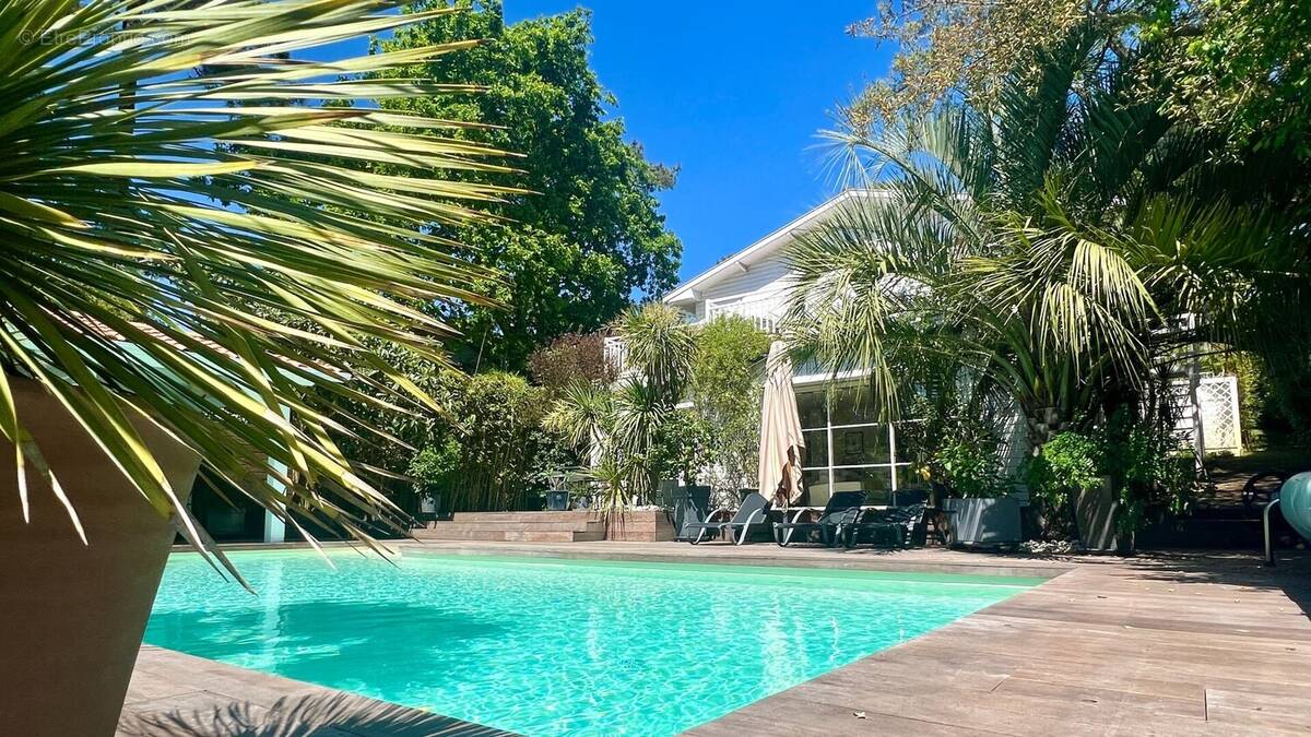 Maison à LE BOUSCAT