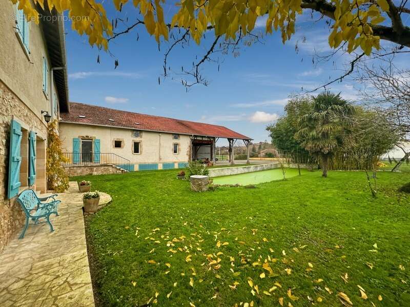 Immeuble de rapport - 580 m2 - RIGUEPEU - 4 logements avec jardin - photo 27