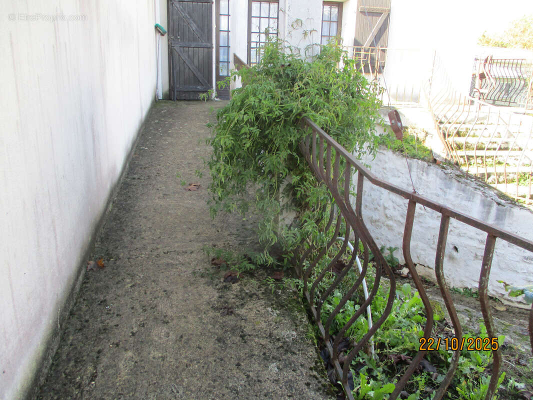 Maison à CEAUX-EN-COUHE