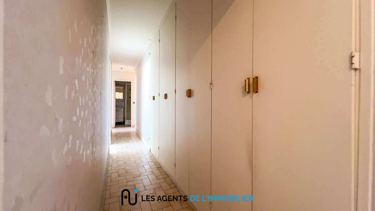 Appartement à NANTERRE