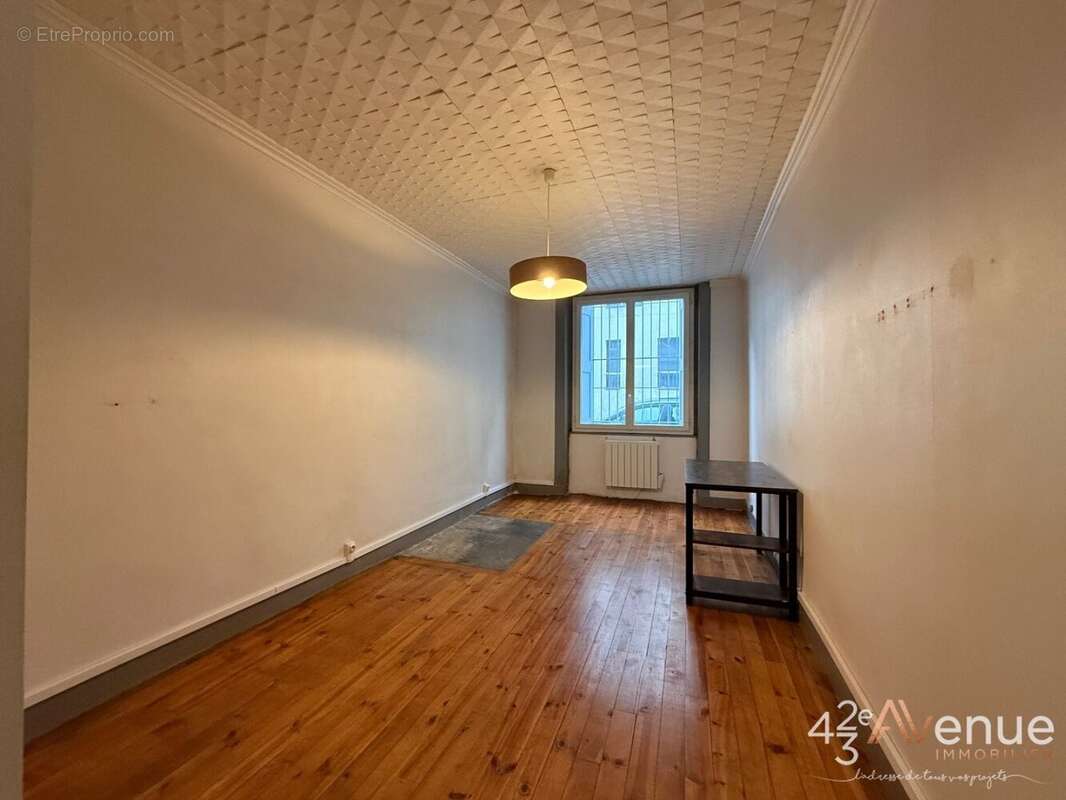 Appartement à SAINT-ETIENNE