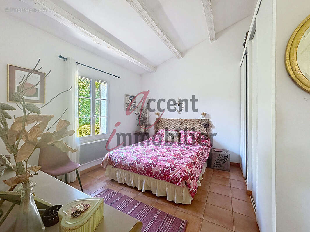 Maison à MOLLEGES