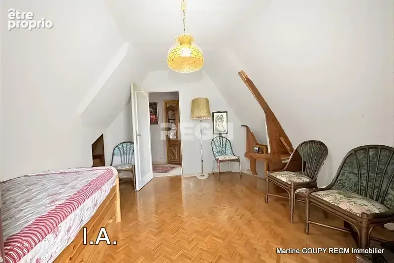 FEROLLES (45)    Maison de 175 m2/sol  7 P  5 chbr - Sous-sol complet  - Parcelle de 3 015 - photo 25