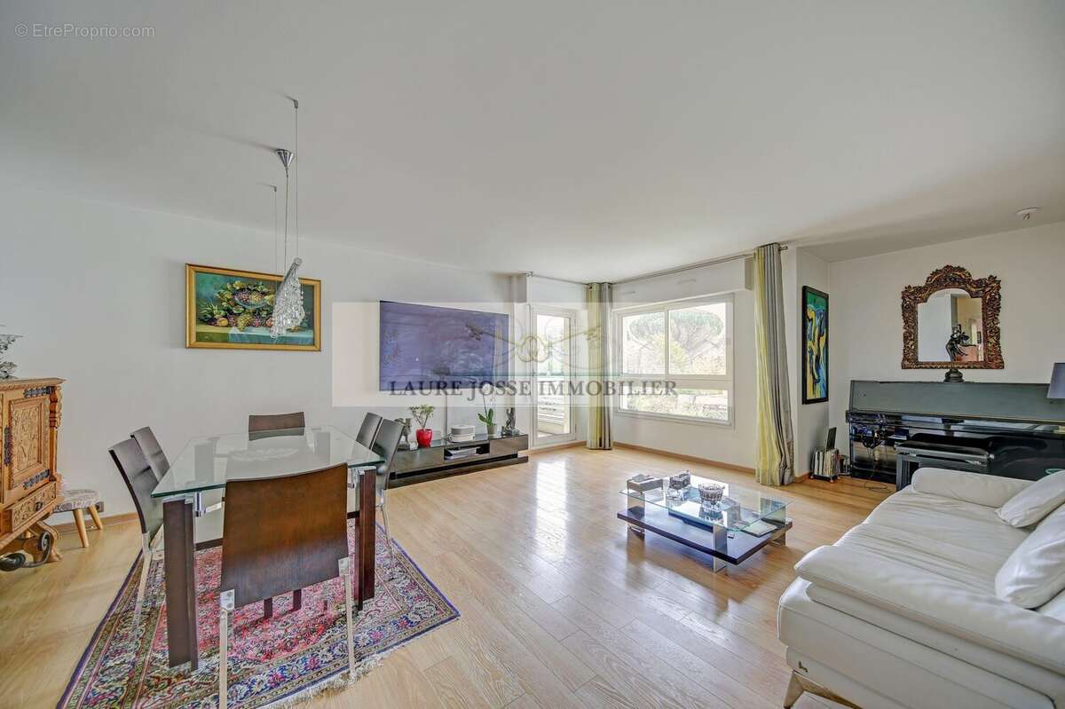 Appartement à LE VESINET