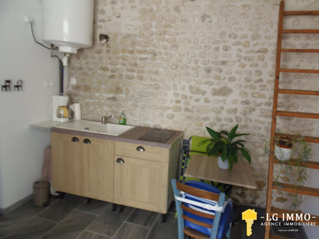 Maison à MORTAGNE-SUR-GIRONDE
