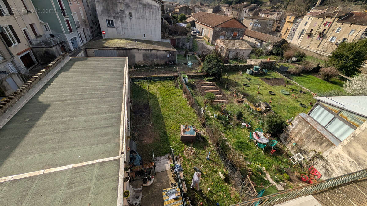 Appartement à SUMENE