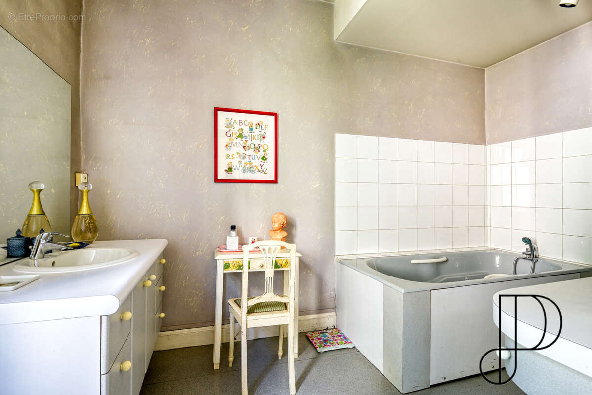 Appartement à LYON-4E