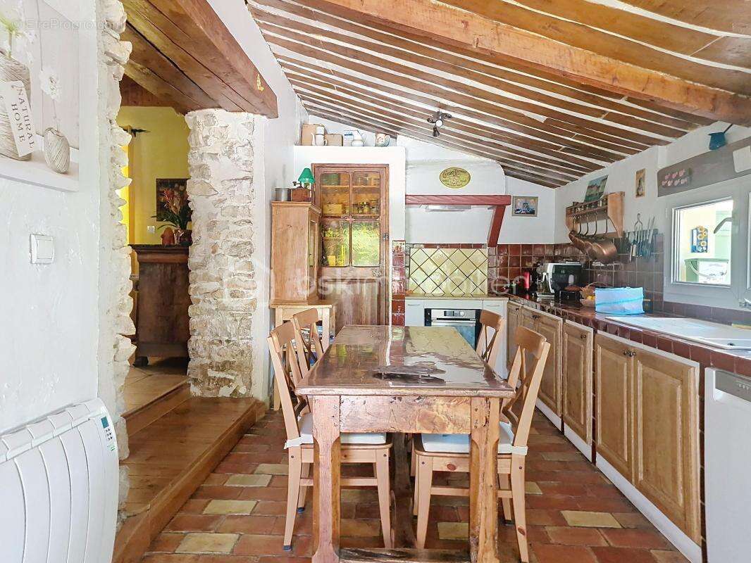 Maison à ROGNAC