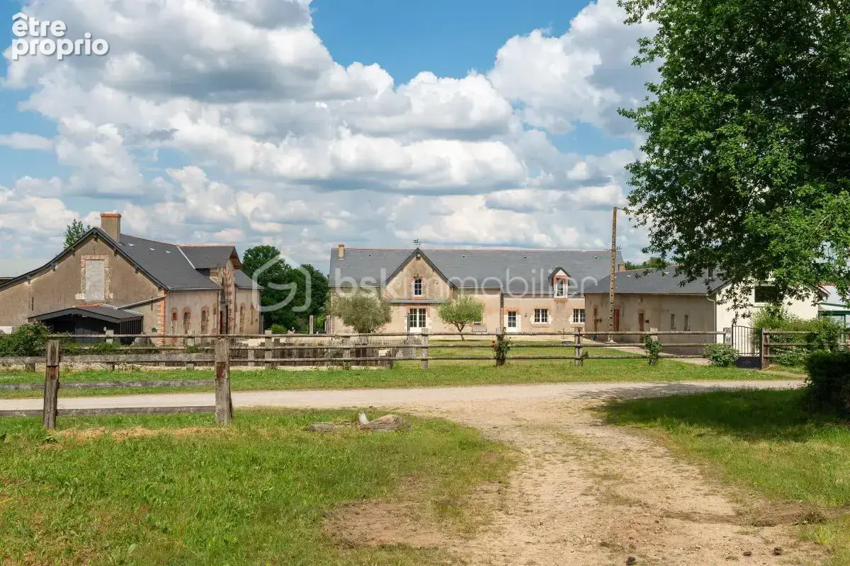 Propriété de caractère avec gîtes et dépendances sur 5 hectares - photo 4