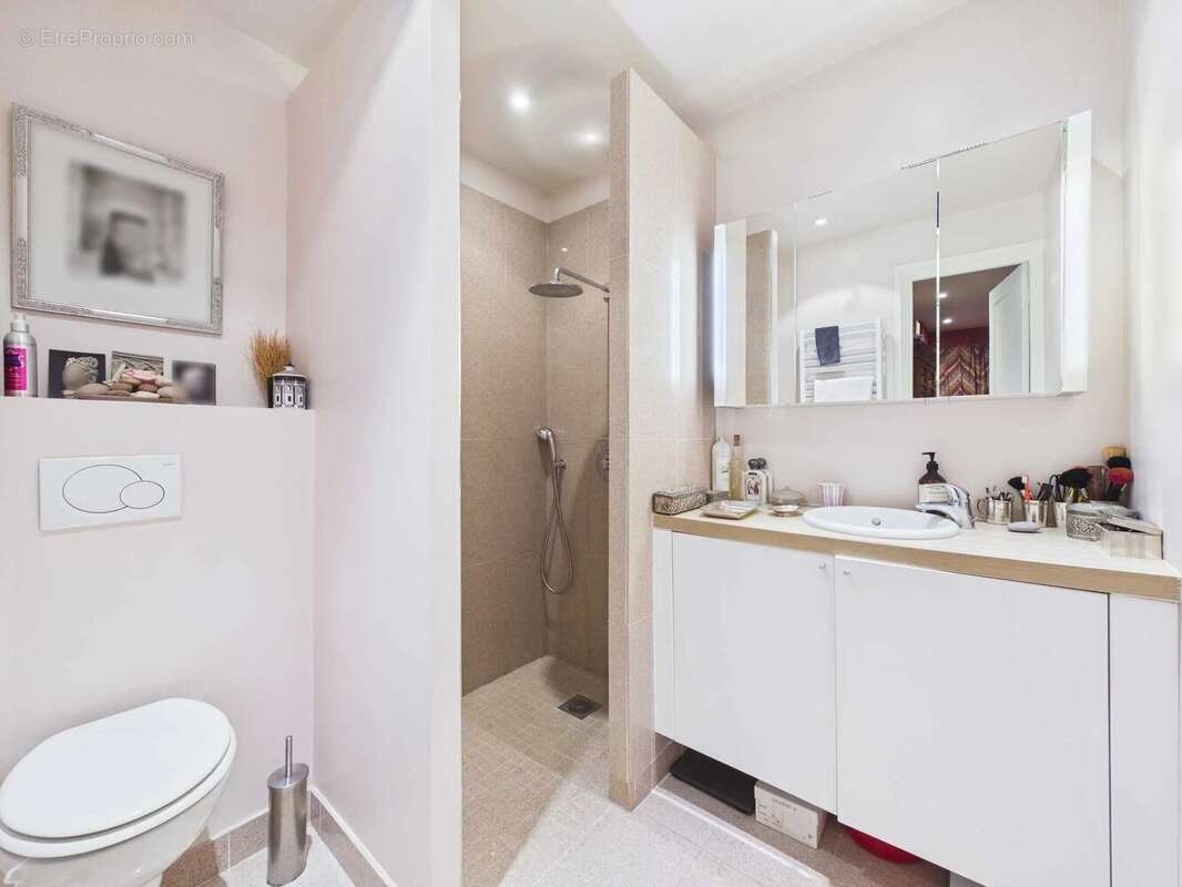 Appartement à PARIS-9E