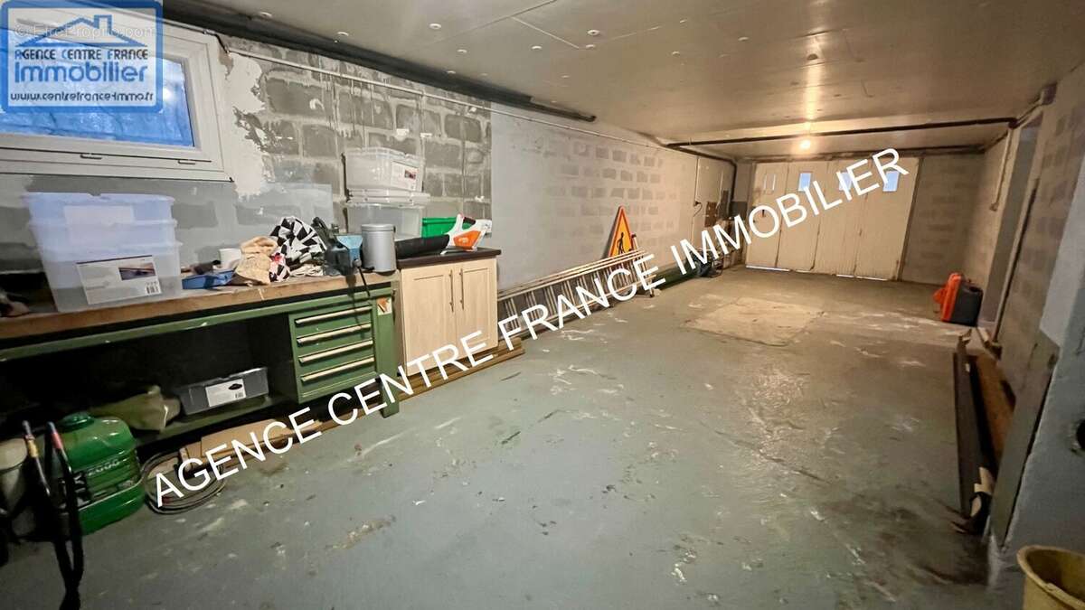 Maison à PLAIMPIED-GIVAUDINS