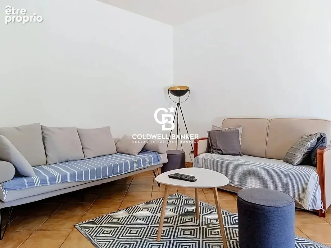 Maison de plain-pied à Saintes – Commerces et écoles à pied, garage et jardin - photo 9