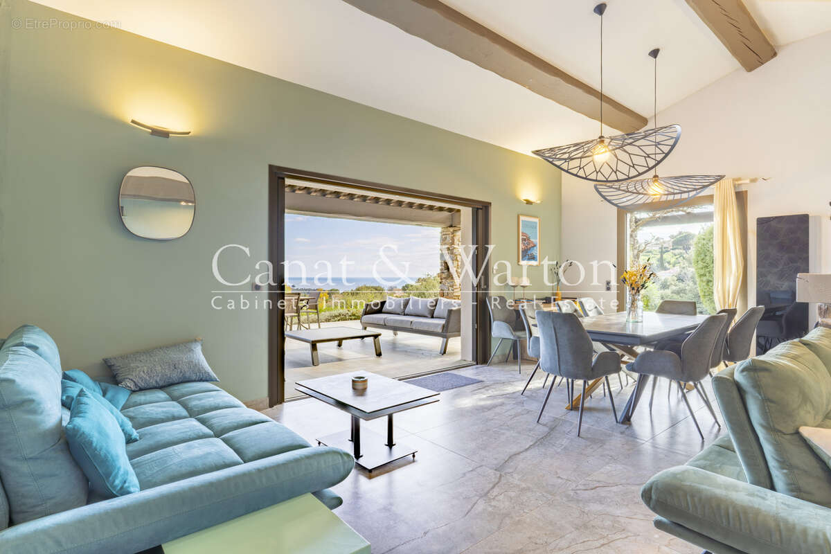La croix valmer: villa rénovée avec piscine & vue mer - photo 8