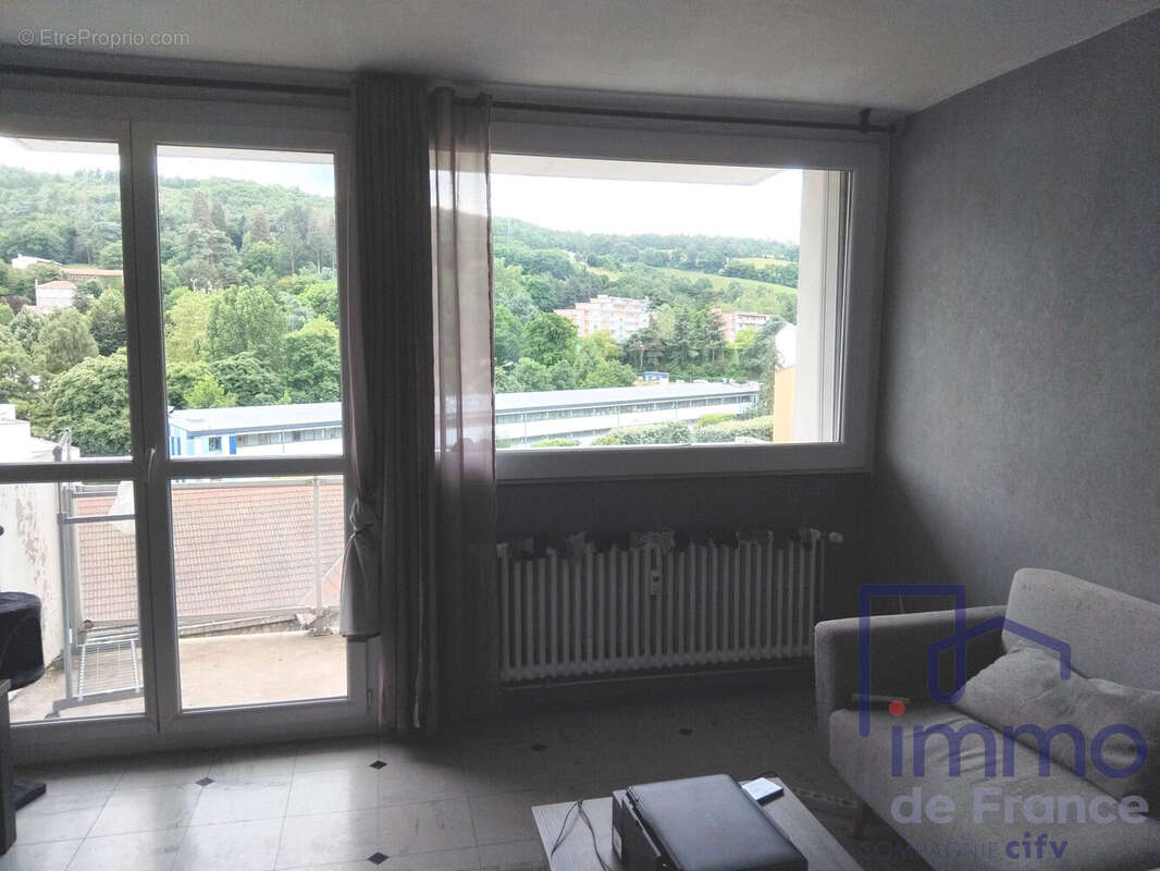 Appartement à SAINT-ETIENNE