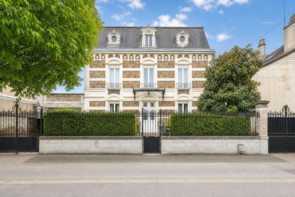 Maison à CHATEAU-THIERRY
