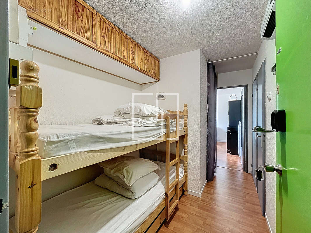 Appartement à ENCHASTRAYES