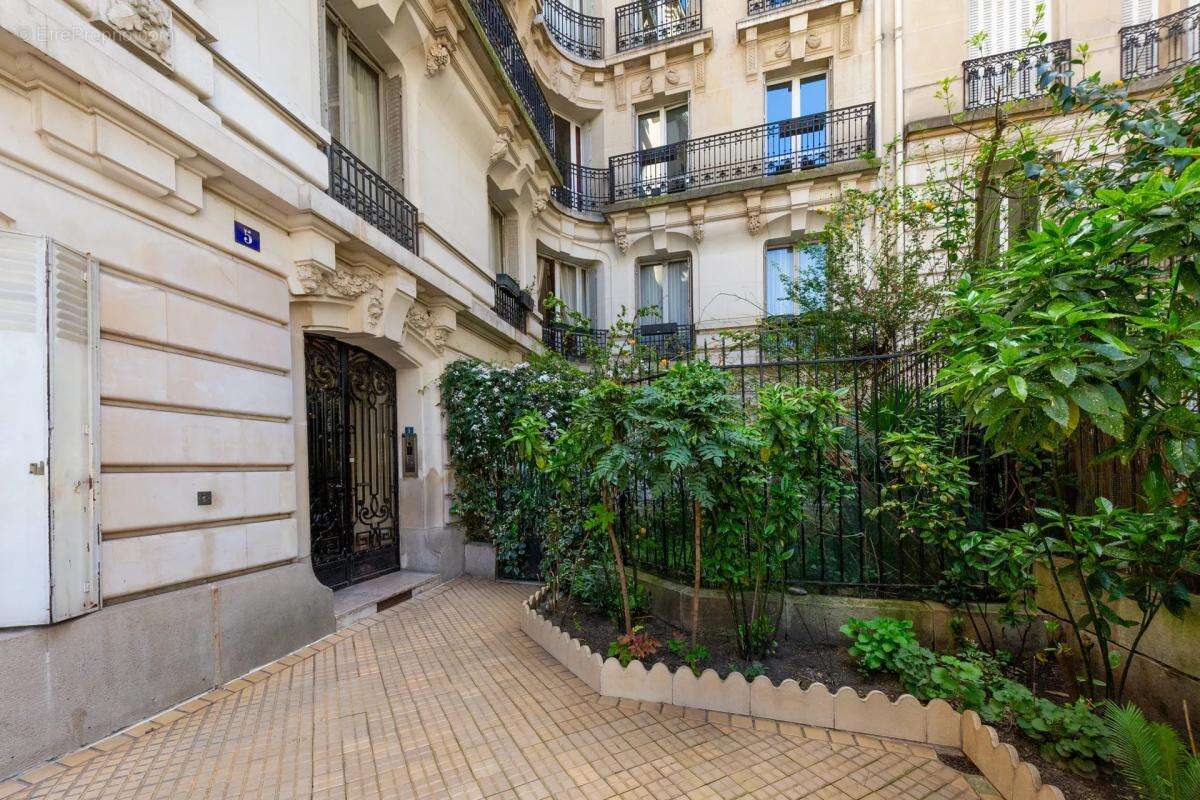Appartement à PARIS-6E