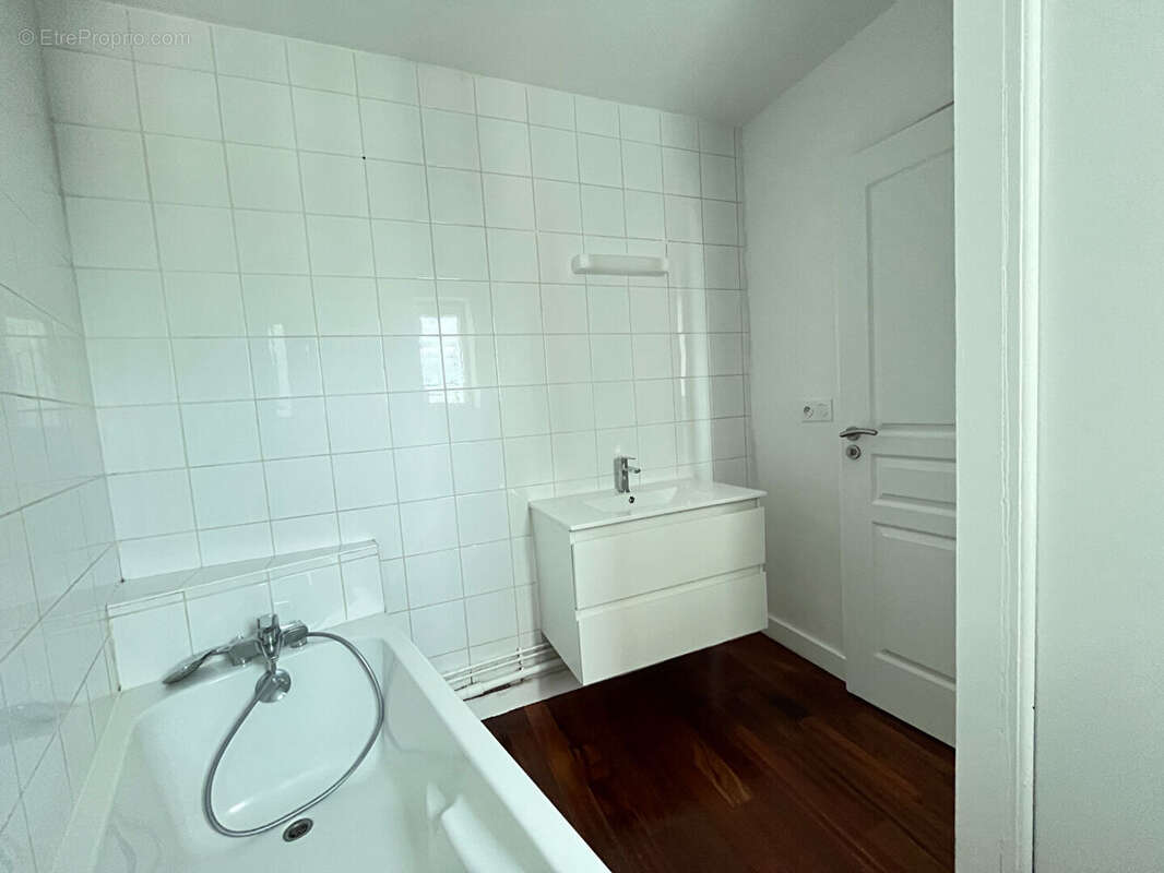 Appartement à SURESNES